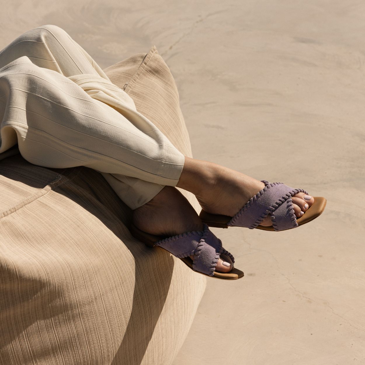 Catalina Sandal Whipstitch Pearl