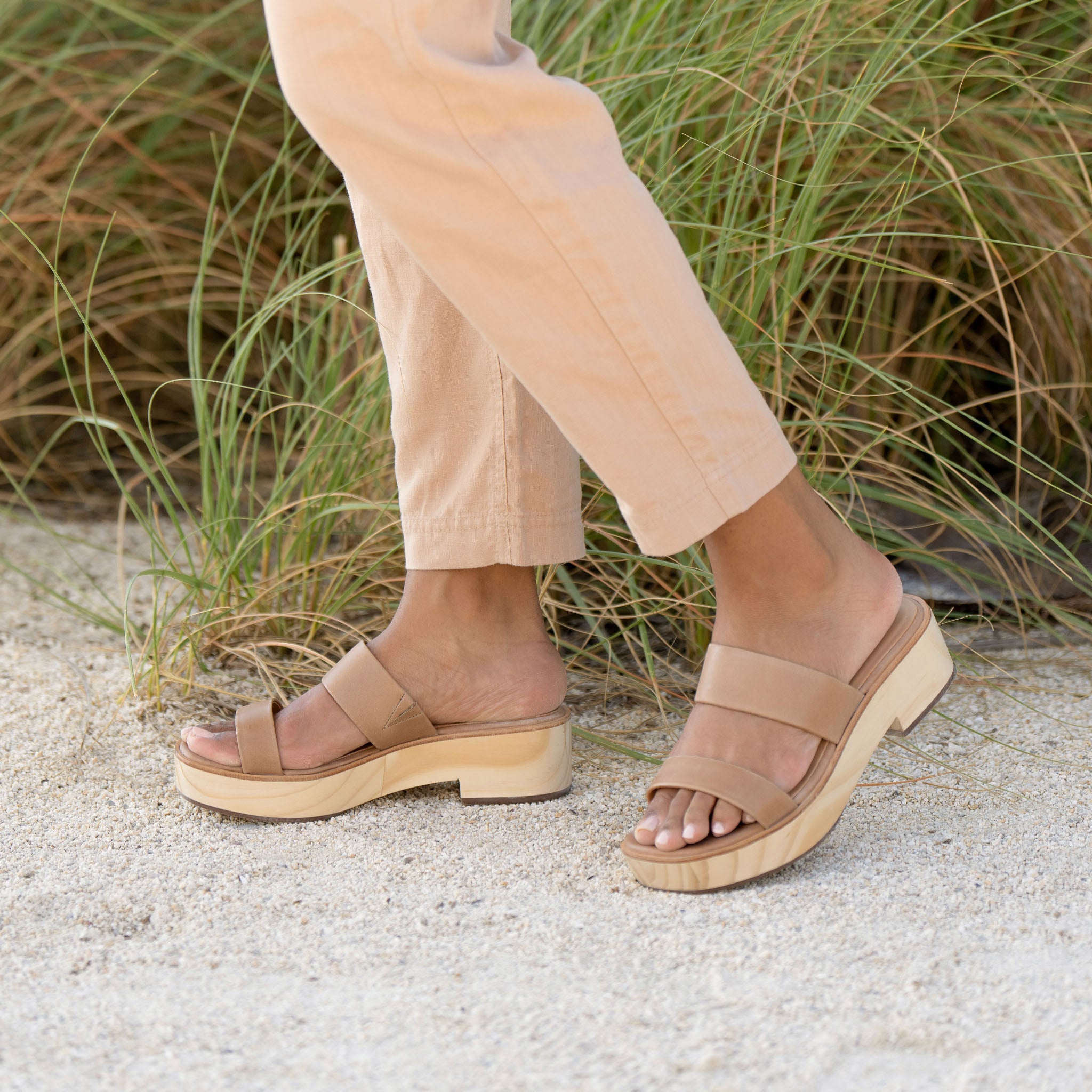 Ellie All-Day Clog Almond